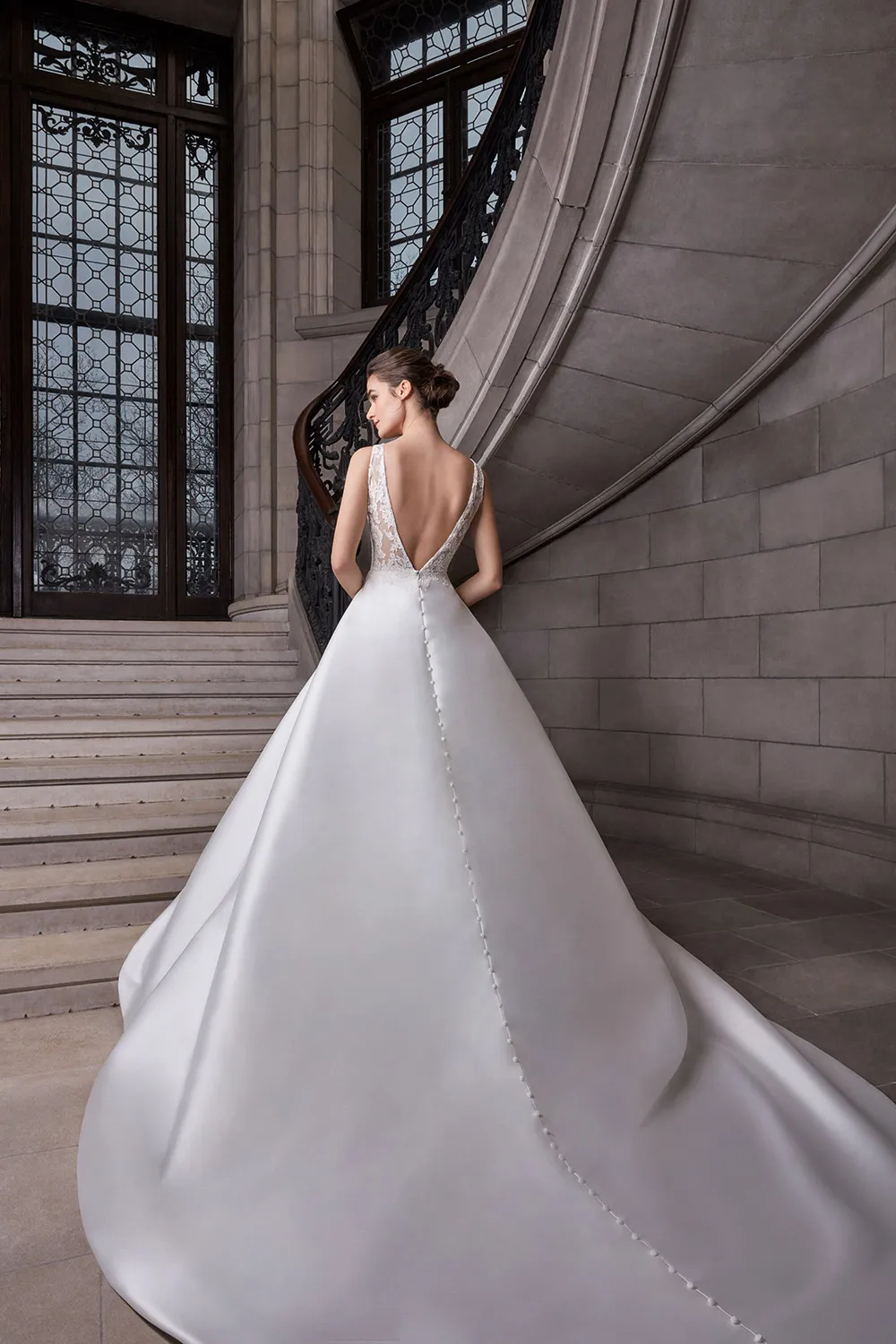 Madeline - Sareh Nouri Spring 2020 Collection. theweddingnotebook.com