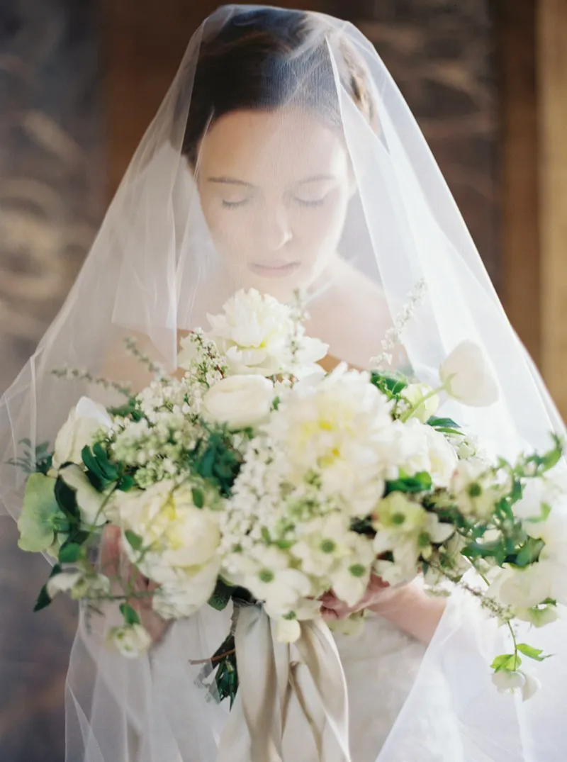 Greta: Sareh Nouri – New York Spring 2016 Bridal Collection. theweddingnotebook.com