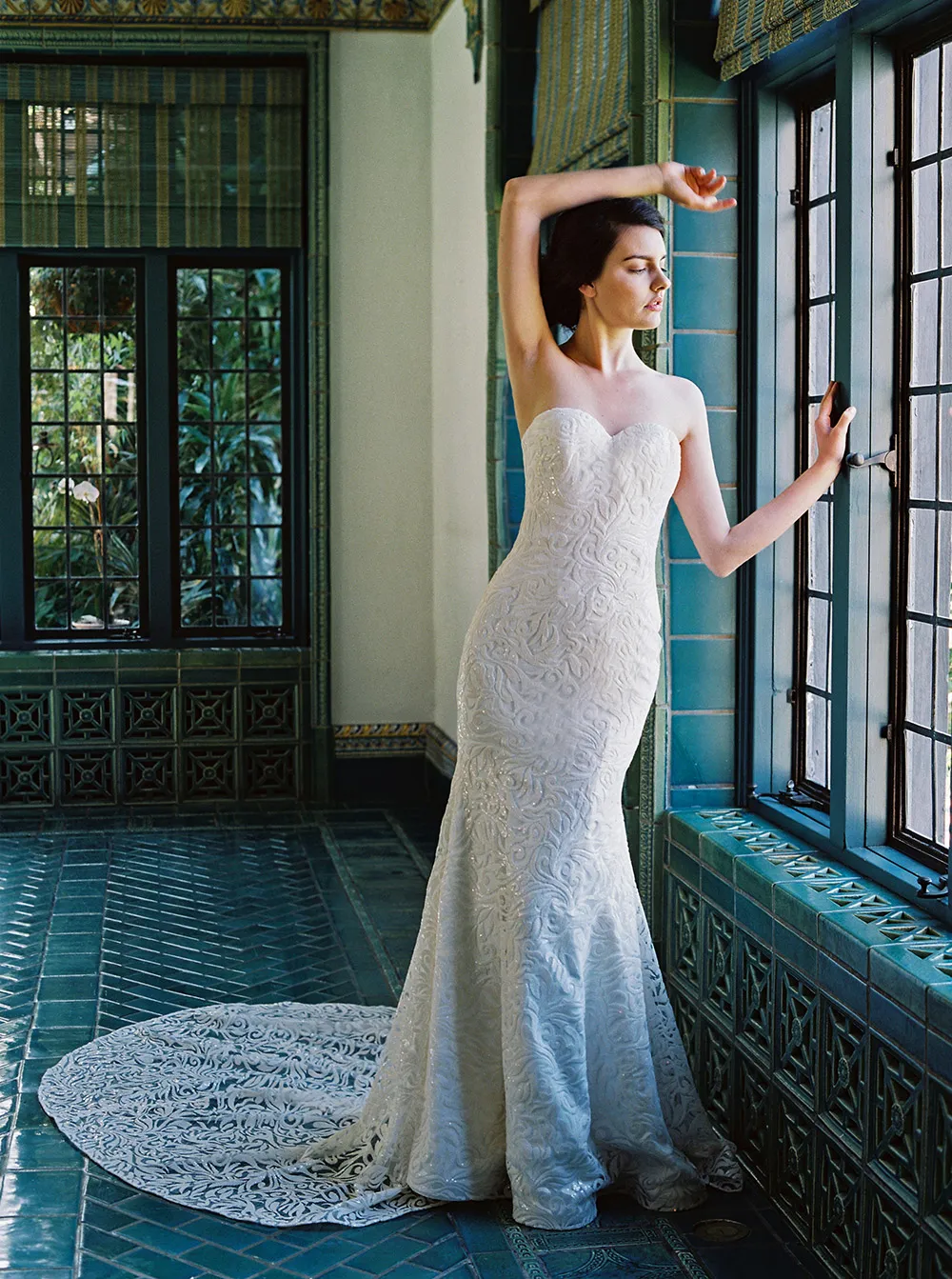 Marigold: Sareh Nouri – New York Spring 2017 Bridal Collection. theweddingnotebook.com
