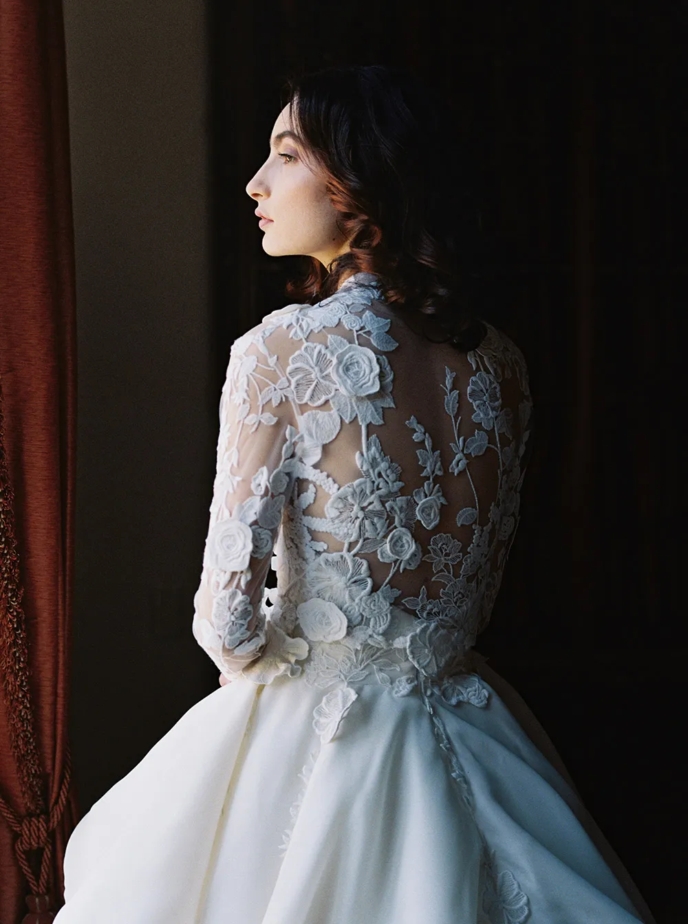 Dahlia: Sareh Nouri – New York Spring 2017 Bridal Collection. theweddingnotebook.com