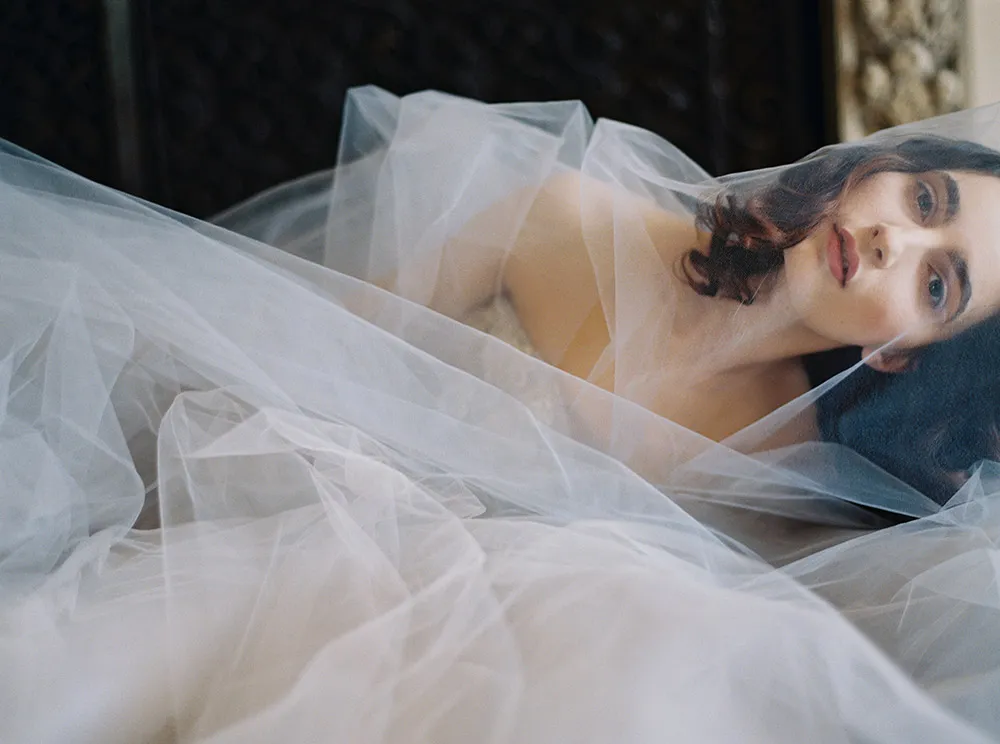 Iris: Sareh Nouri – New York Spring 2017 Bridal Collection. theweddingnotebook.com