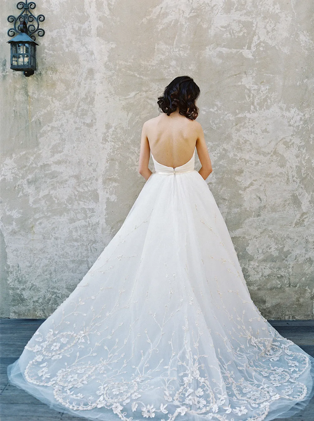 Ivy: Sareh Nouri – New York Spring 2017 Bridal Collection. theweddingnotebook.com