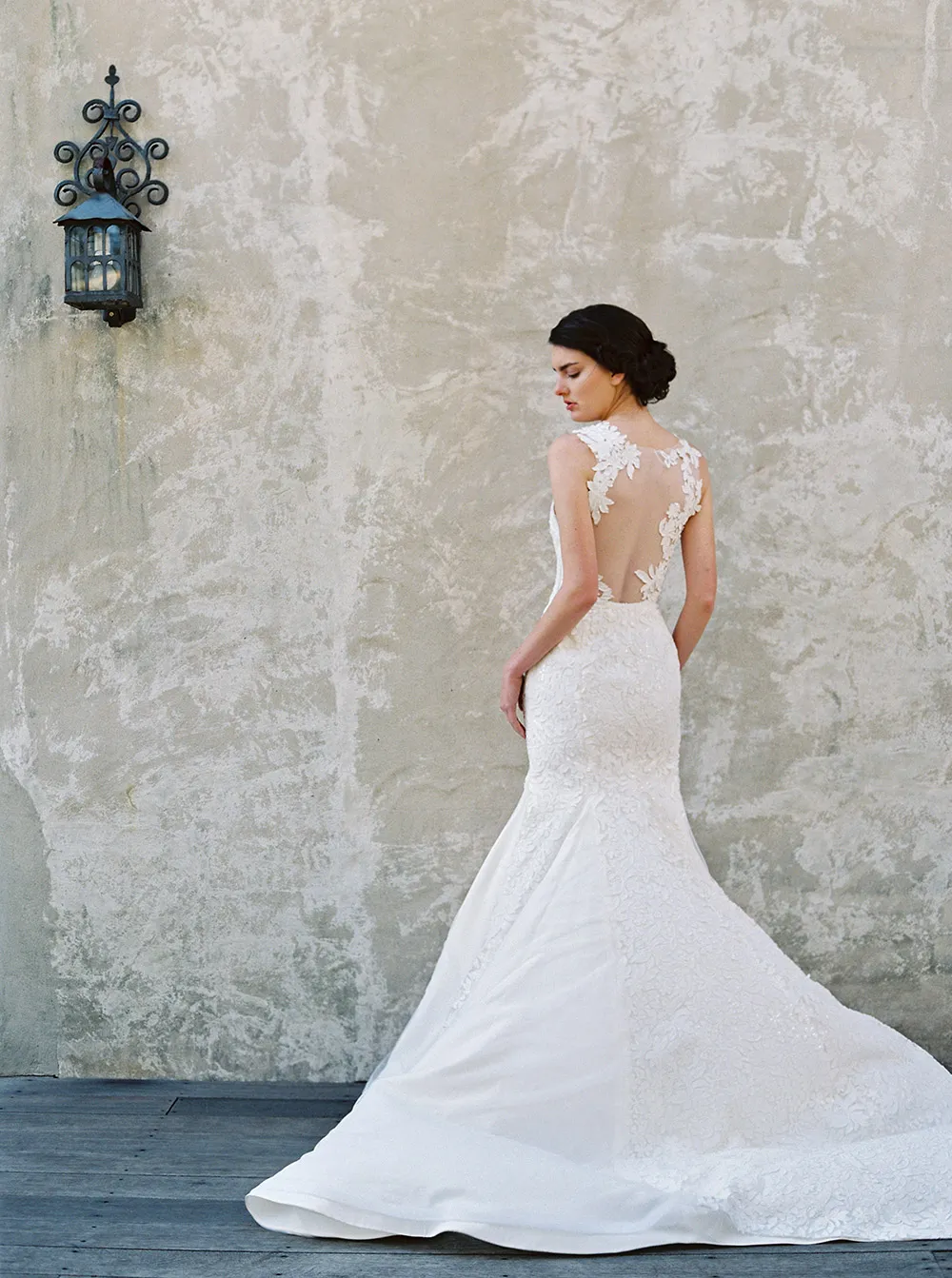 Magnolia: Sareh Nouri – New York Spring 2017 Bridal Collection. theweddingnotebook.com