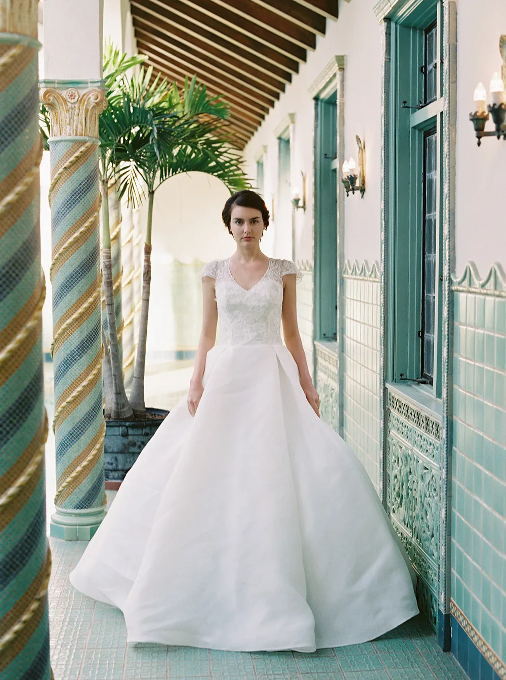 Aster: Sareh Nouri – New York Spring 2017 Bridal Collection. theweddingnotebook.com
