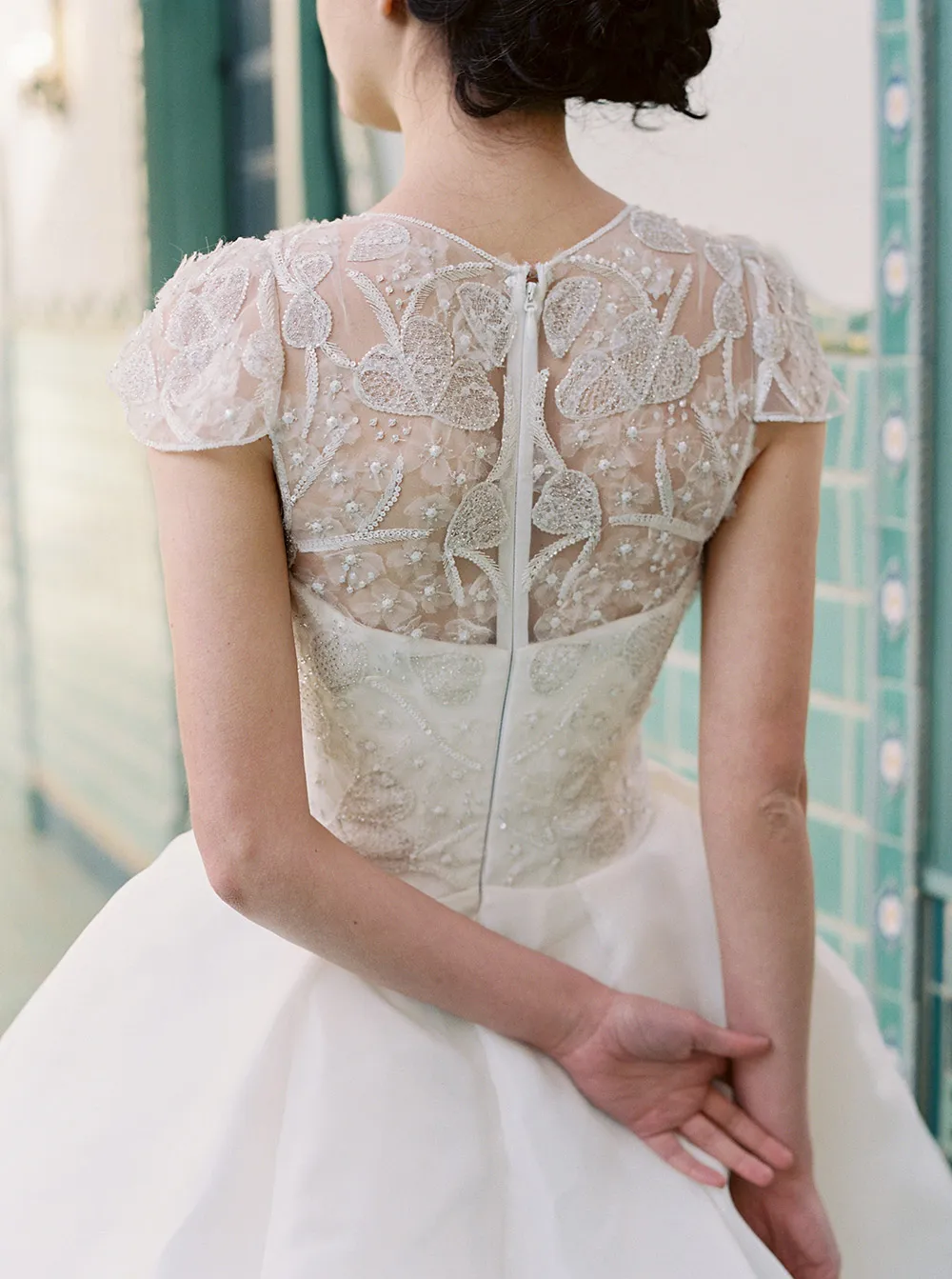 Aster: Sareh Nouri – New York Spring 2017 Bridal Collection. theweddingnotebook.com