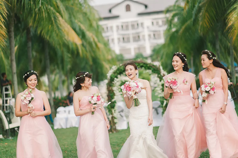 Munkeat Photography. theweddingnotebook.com