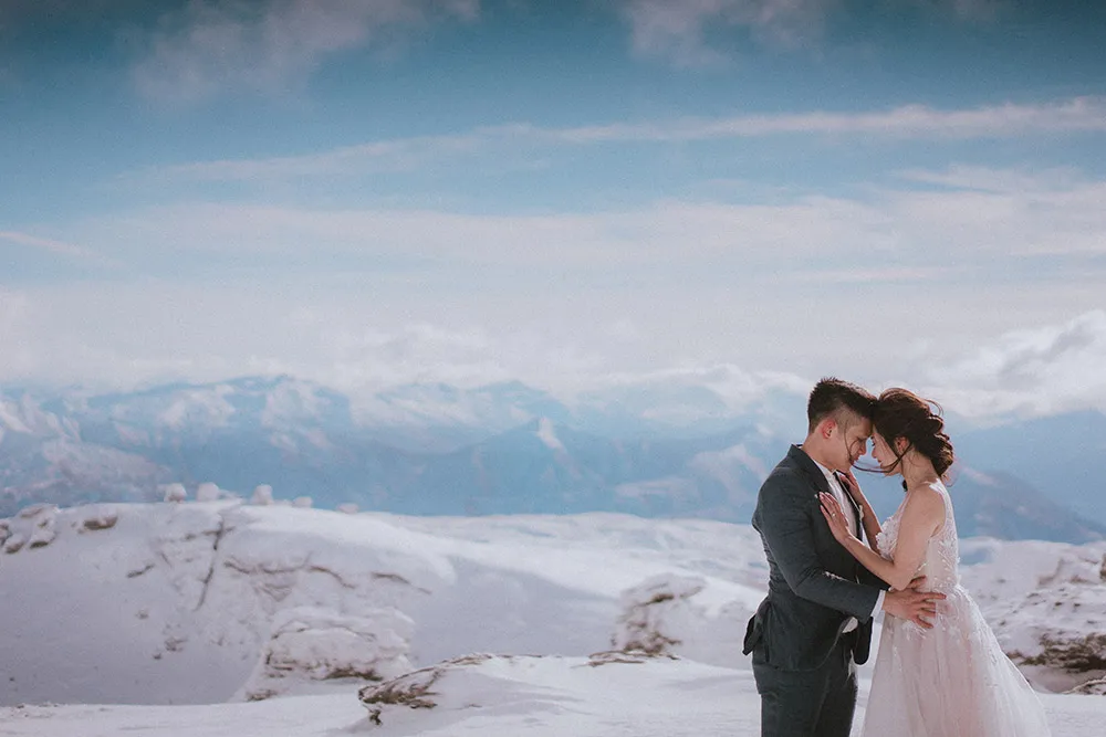 New Zealand bridal portraits. Multifolds Photography. theweddingnotebook.com