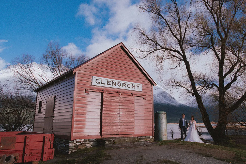 New Zealand bridal portraits. Multifolds Photography. theweddingnotebook.com
