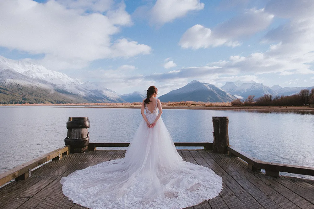 New Zealand bridal portraits. Multifolds Photography. theweddingnotebook.com