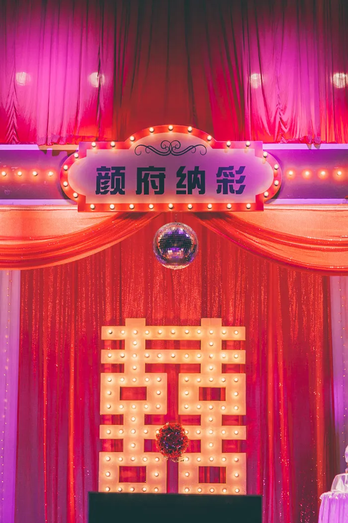 Photo by Memoir Click Studio. theweddingnotebook.com