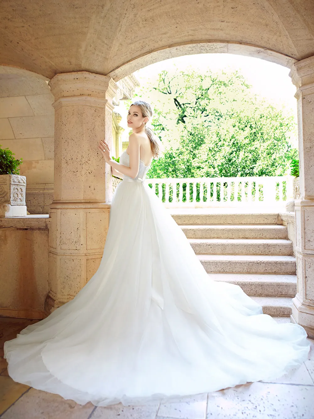 Simply Val Stefani Spring 2017 Collection. theweddingnotebook.com