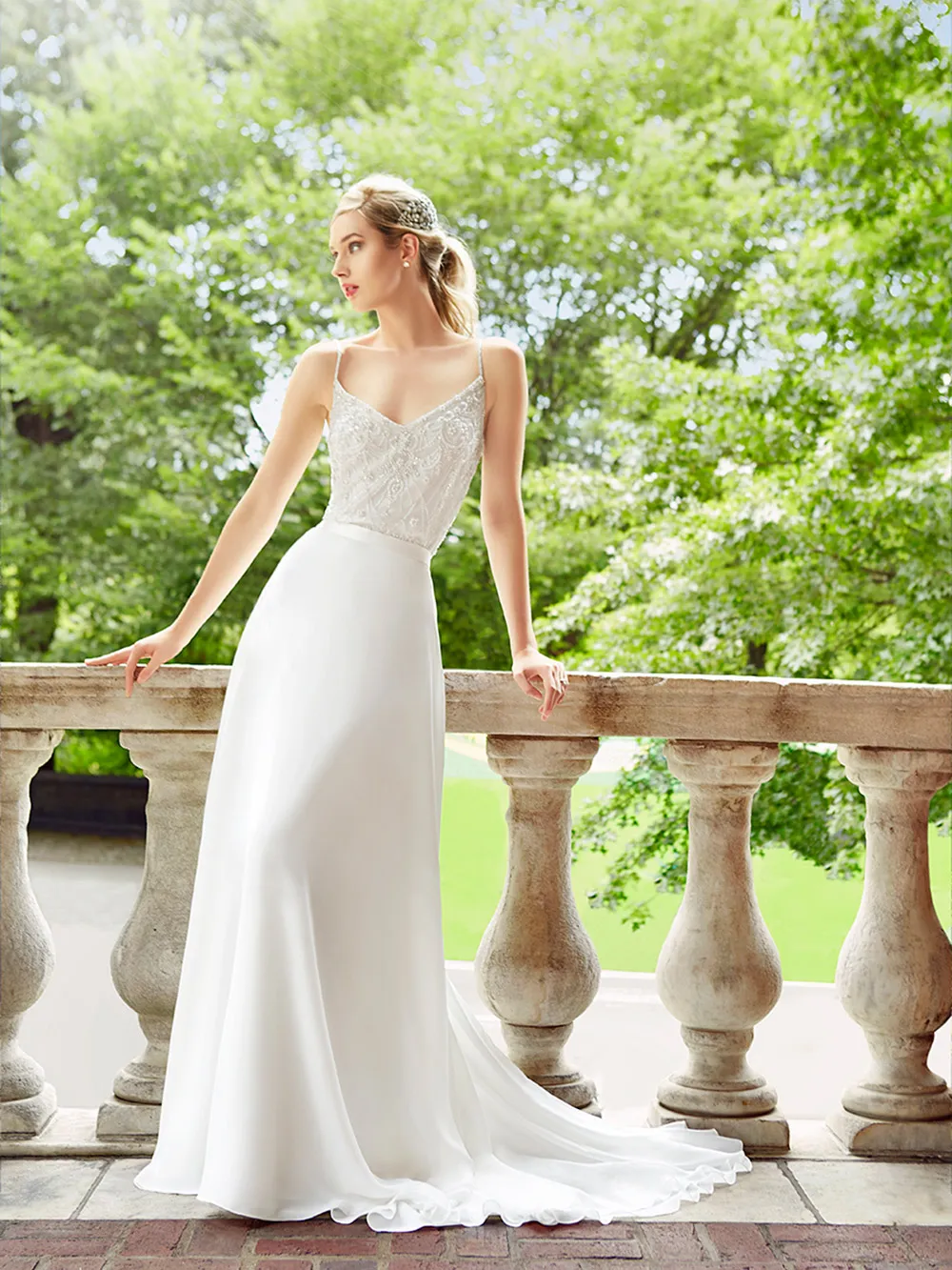 Simply Val Stefani Spring 2017 Collection. theweddingnotebook.com