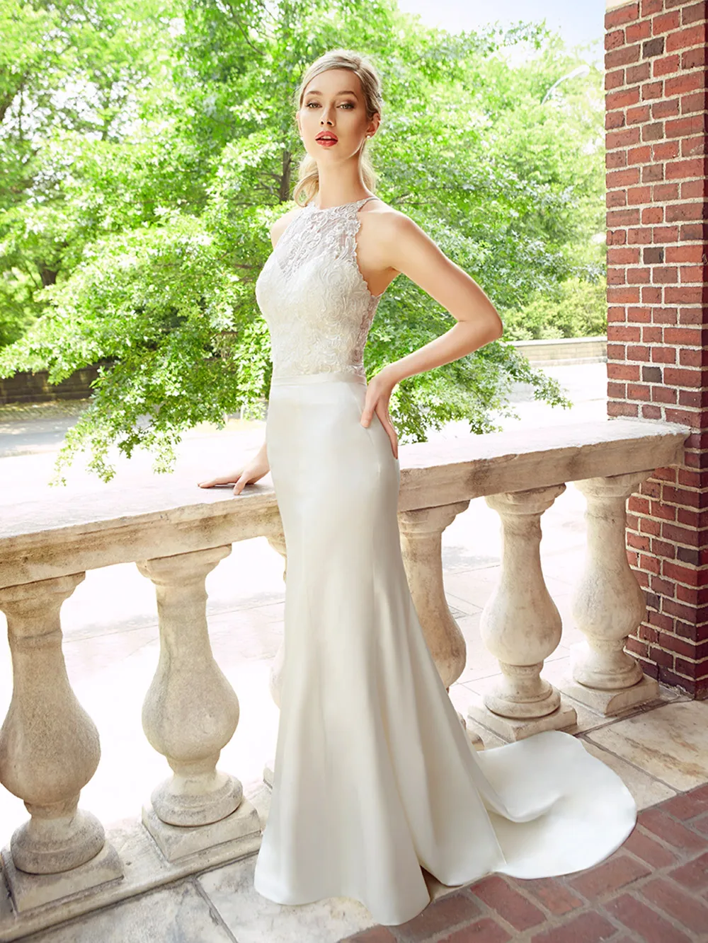 Simply Val Stefani Spring 2017 Collection. theweddingnotebook.com