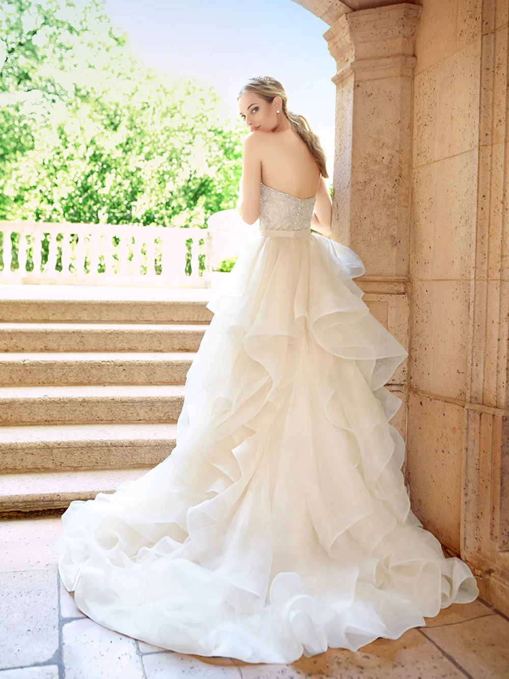 Simply Val Stefani Spring 2017 Collection. theweddingnotebook.com