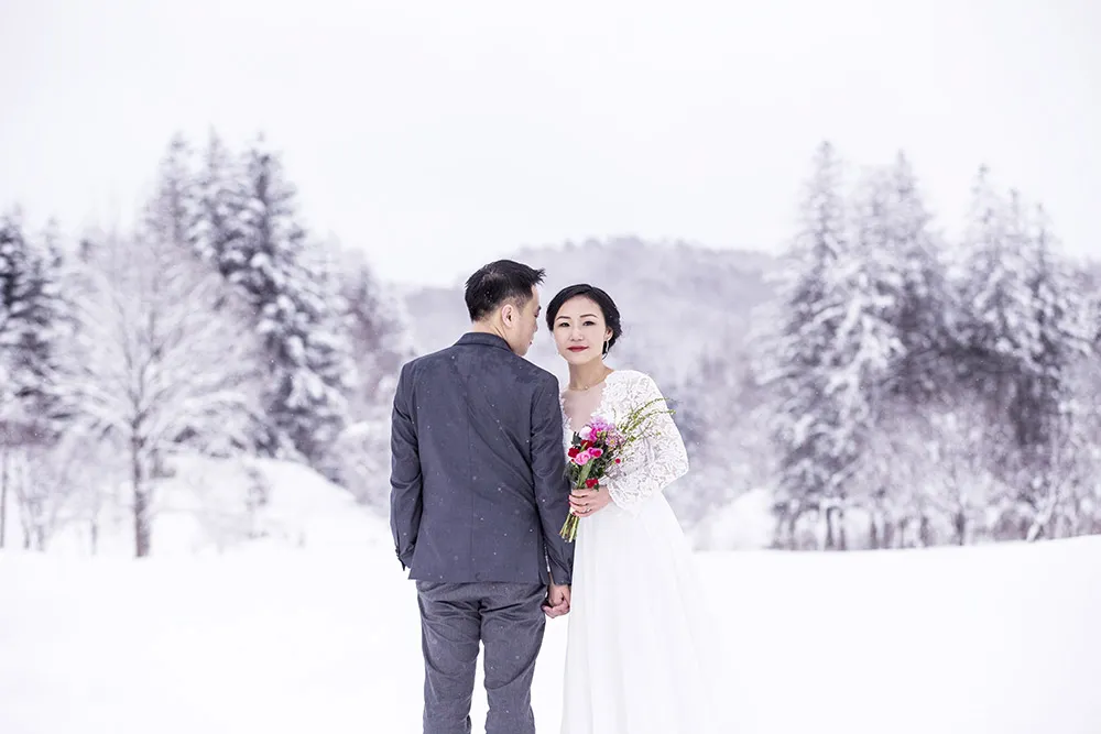 Photo by Niseko Photography. theweddingnotebook.com