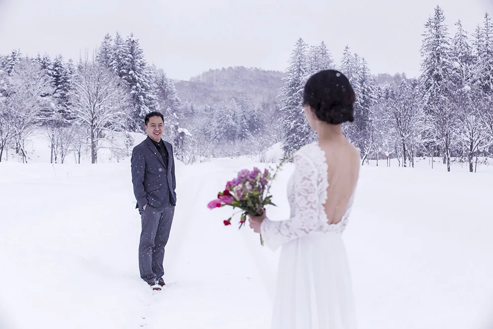 Photo by Niseko Photography. theweddingnotebook.com