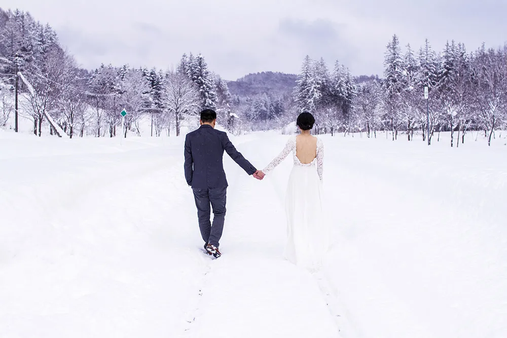 Photo by Niseko Photography. theweddingnotebook.com