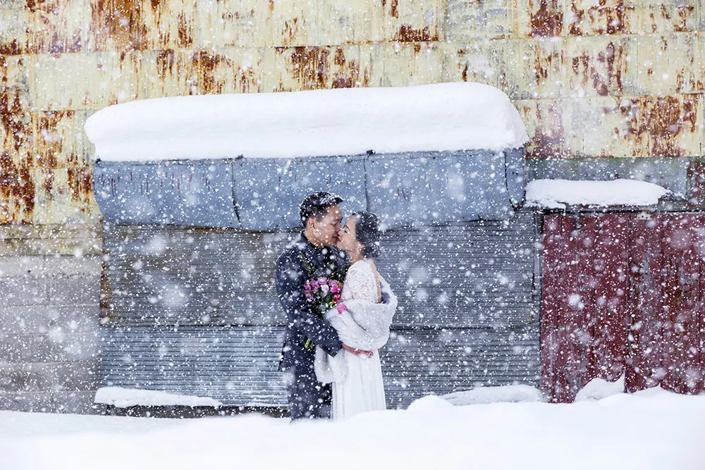 Photo by Niseko Photography. theweddingnotebook.com