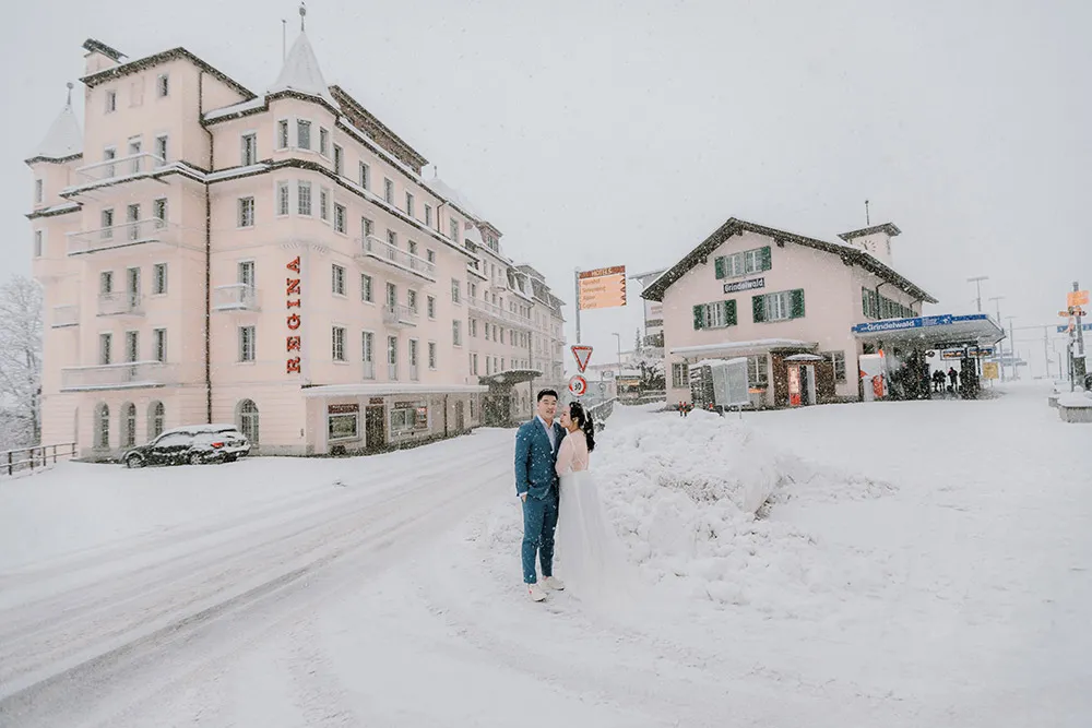 Photo by Jackie Yong Photography. theweddingnotebook.com