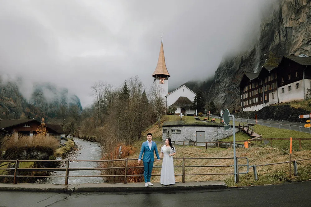 Photo by Jackie Yong Photography. theweddingnotebook.com