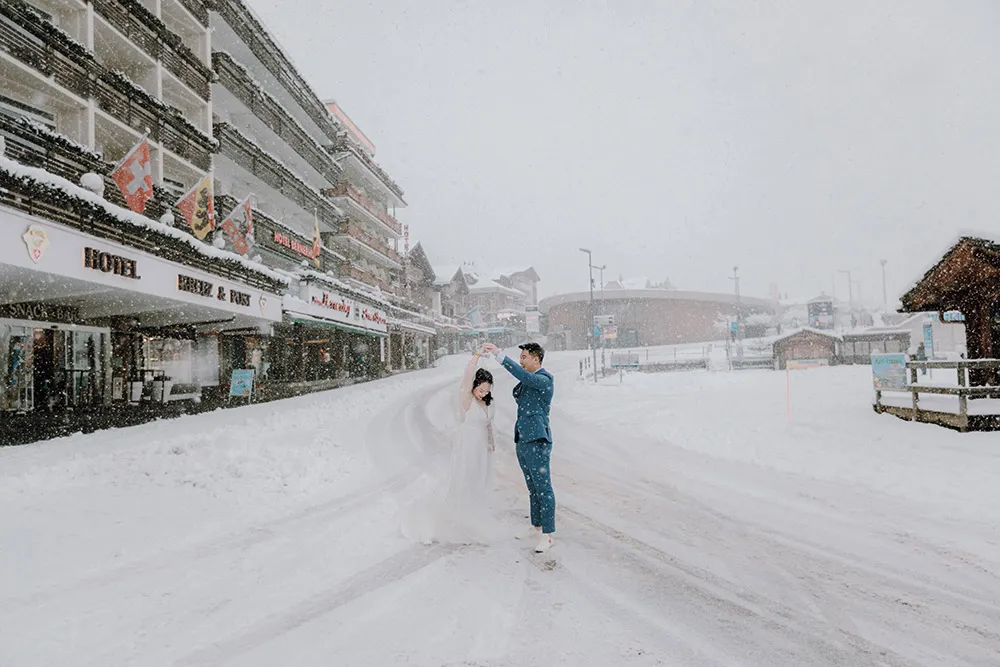 Photo by Jackie Yong Photography. theweddingnotebook.com