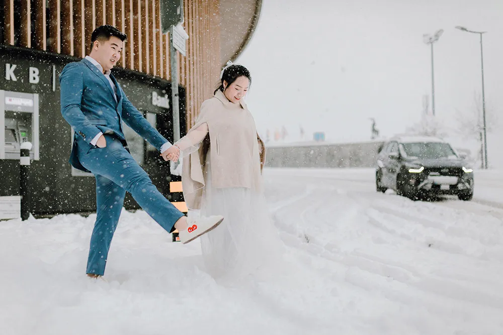 Photo by Jackie Yong Photography. theweddingnotebook.com