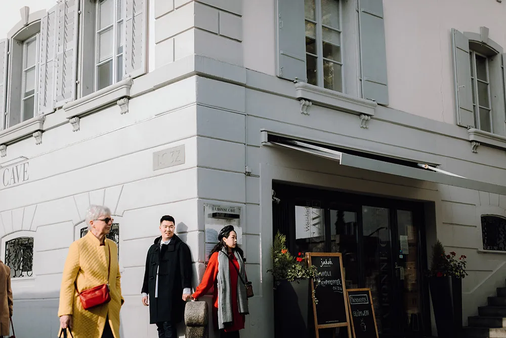 Photo by Jackie Yong Photography. theweddingnotebook.com