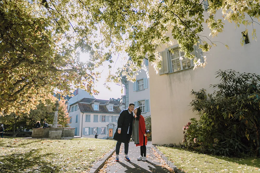 Photo by Jackie Yong Photography. theweddingnotebook.com