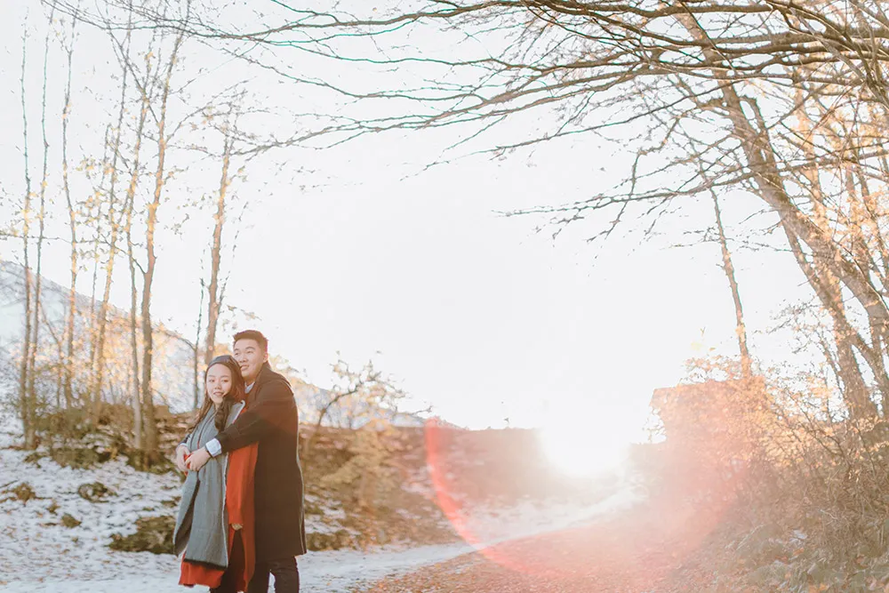 Photo by Jackie Yong Photography. theweddingnotebook.com