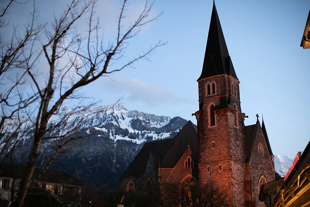 Photo by Jackie Yong Photography. theweddingnotebook.com