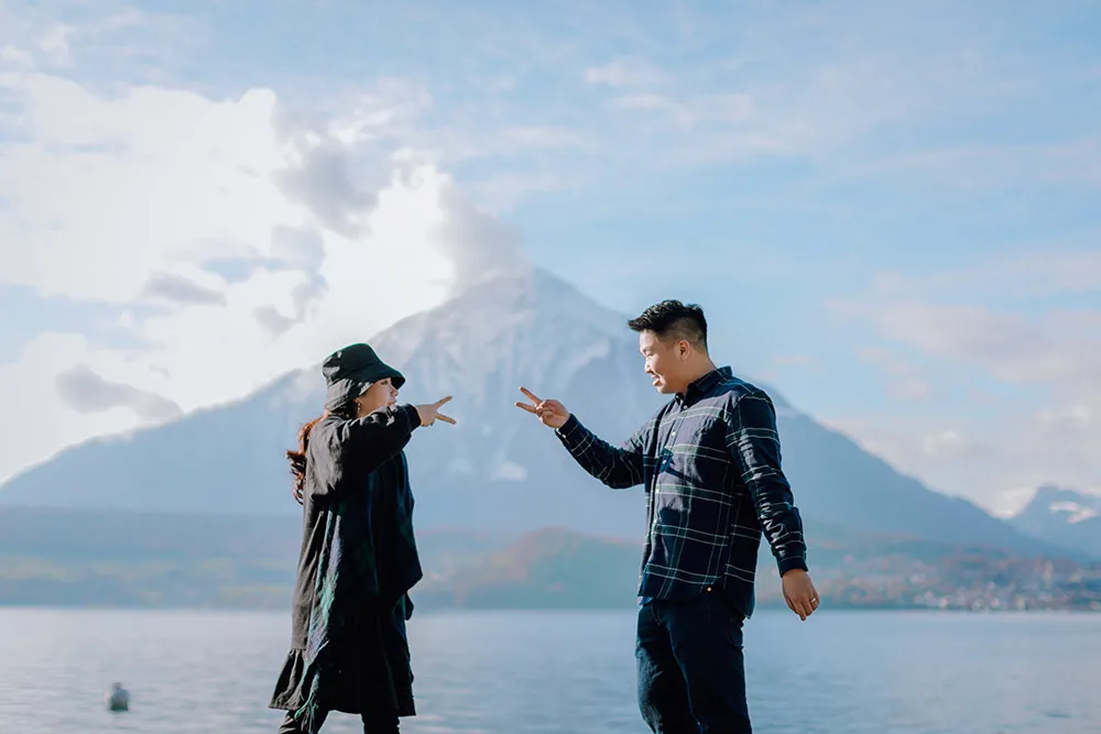 Photo by Jackie Yong Photography. theweddingnotebook.com