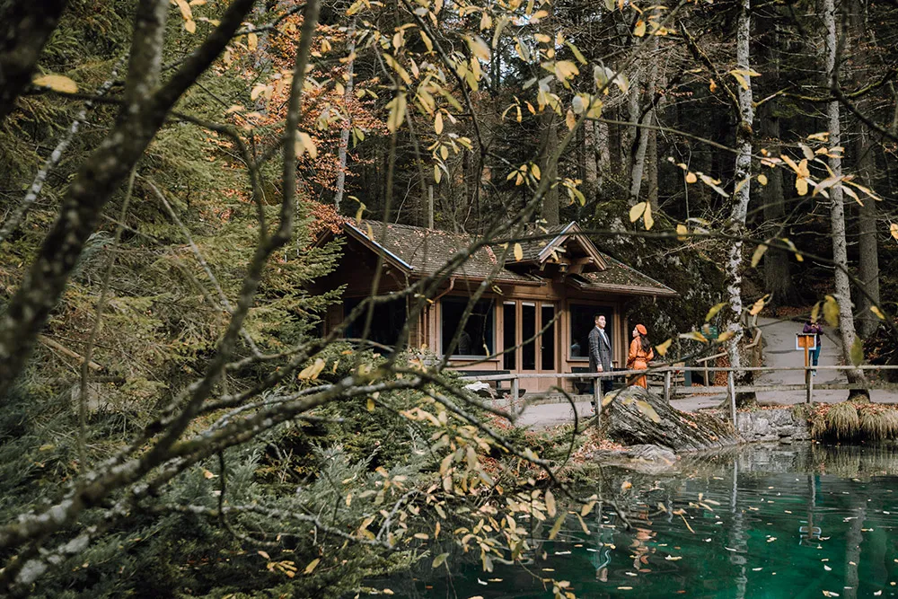 Photo by Jackie Yong Photography. theweddingnotebook.com