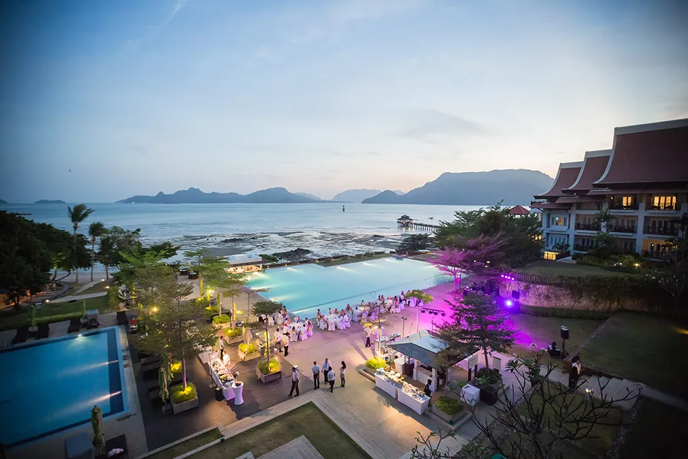 Photo by Stories by Integricity. theweddingnotebook.com