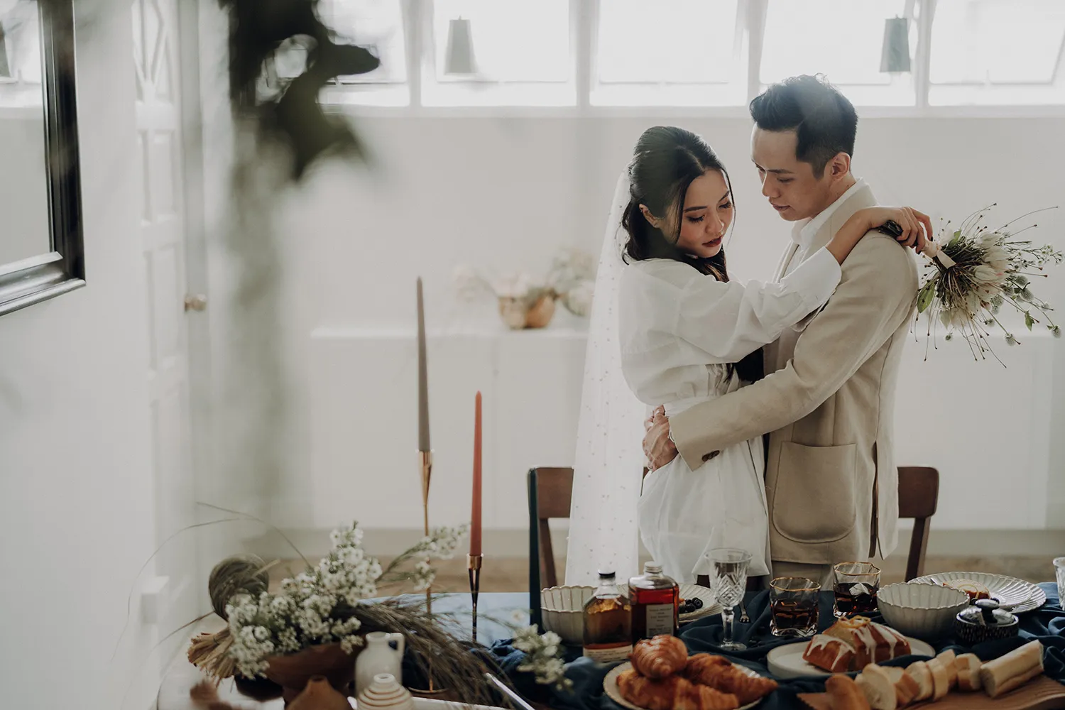 Juan Moley Photologue. Styling by Med Karlek. HDB styled shoot. theweddingnotebook.com