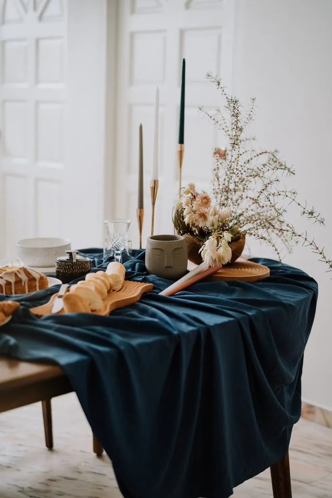 Juan Moley Photologue. Styling by Med Karlek. HDB styled shoot. theweddingnotebook.com