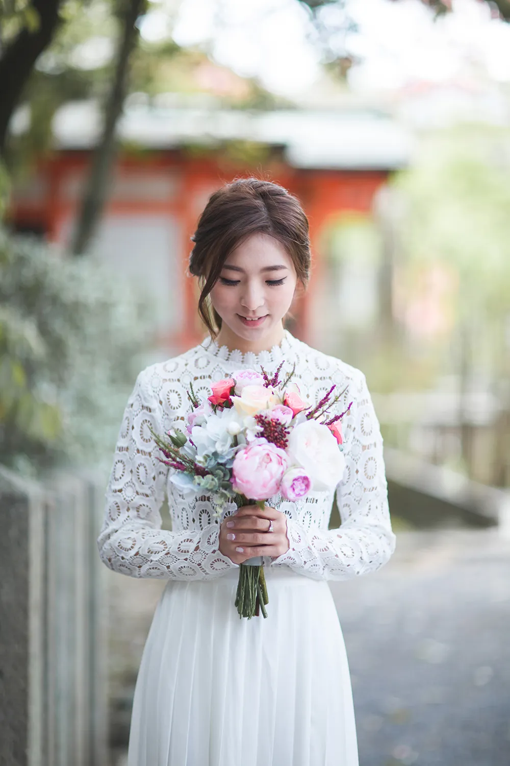 Photo by Lukas Chan Photo Lab. theweddingnotebook.com