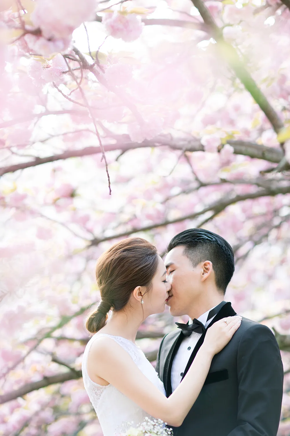 Photo by Lukas Chan Photo Lab. theweddingnotebook.com