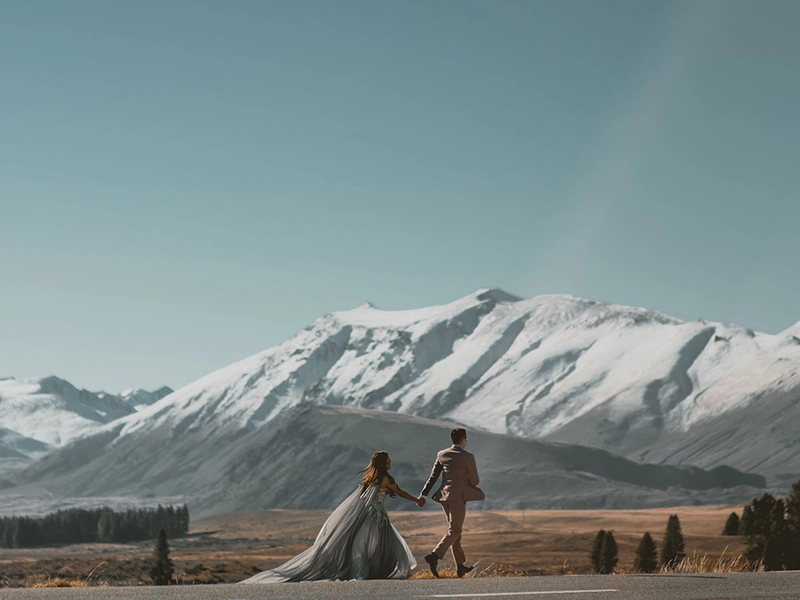 Stormy Yet Dreamy Bridal Portraits in Queenstown New Zealand