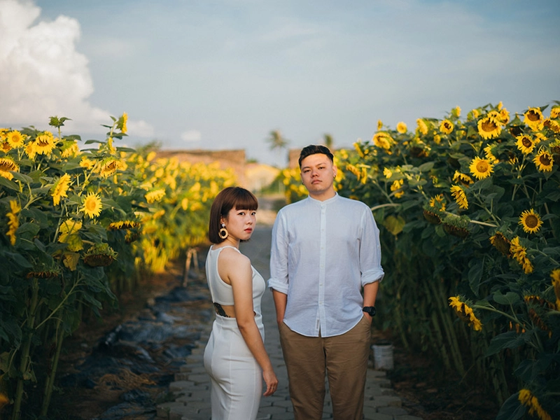 Stunning Bridal Portraits in Bagan Datuk Sunflower Park in Perak