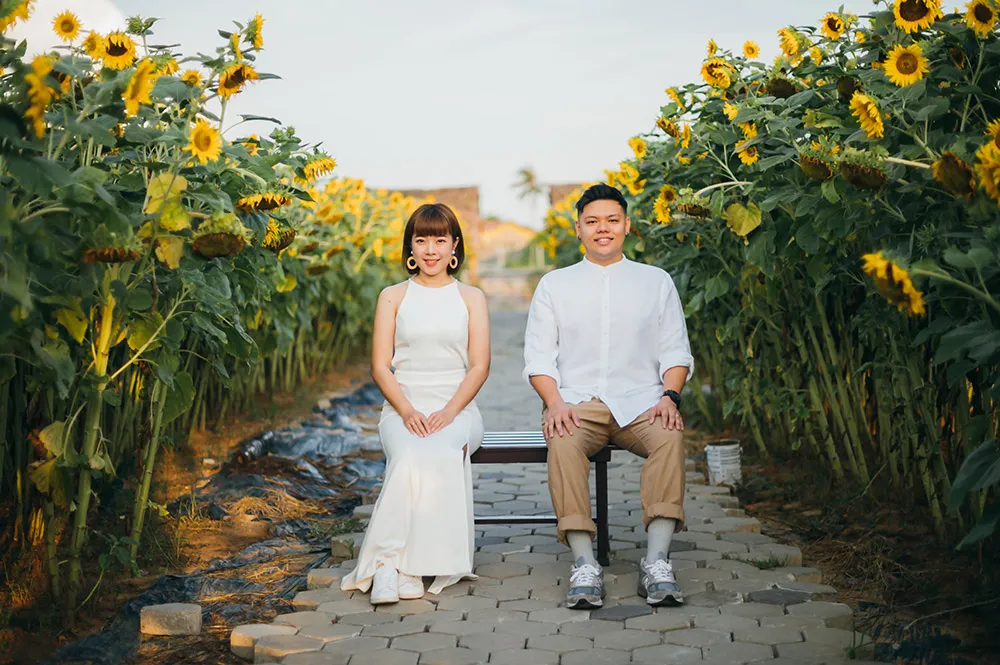Photography Justmarrywedding. theweddingnotebook.com