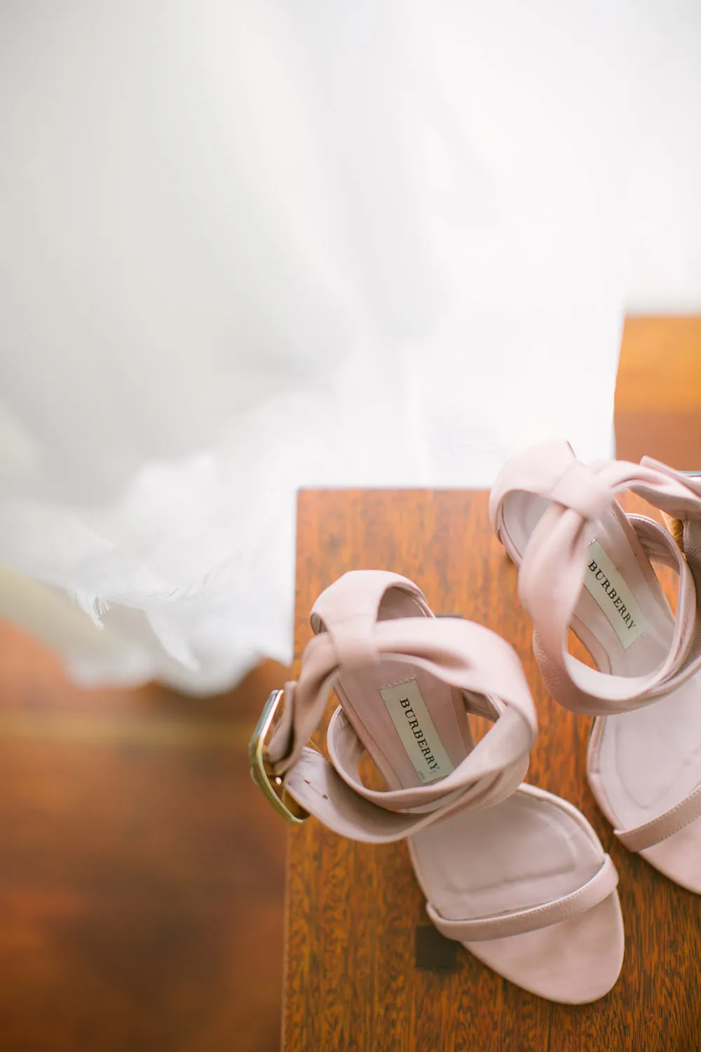 Photo by Nigel Lim Photography. theweddingnotebook.com