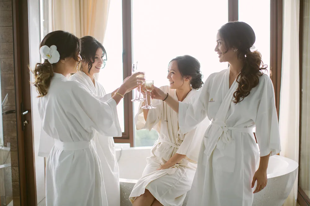 Photo by Nigel Lim Photography. theweddingnotebook.com