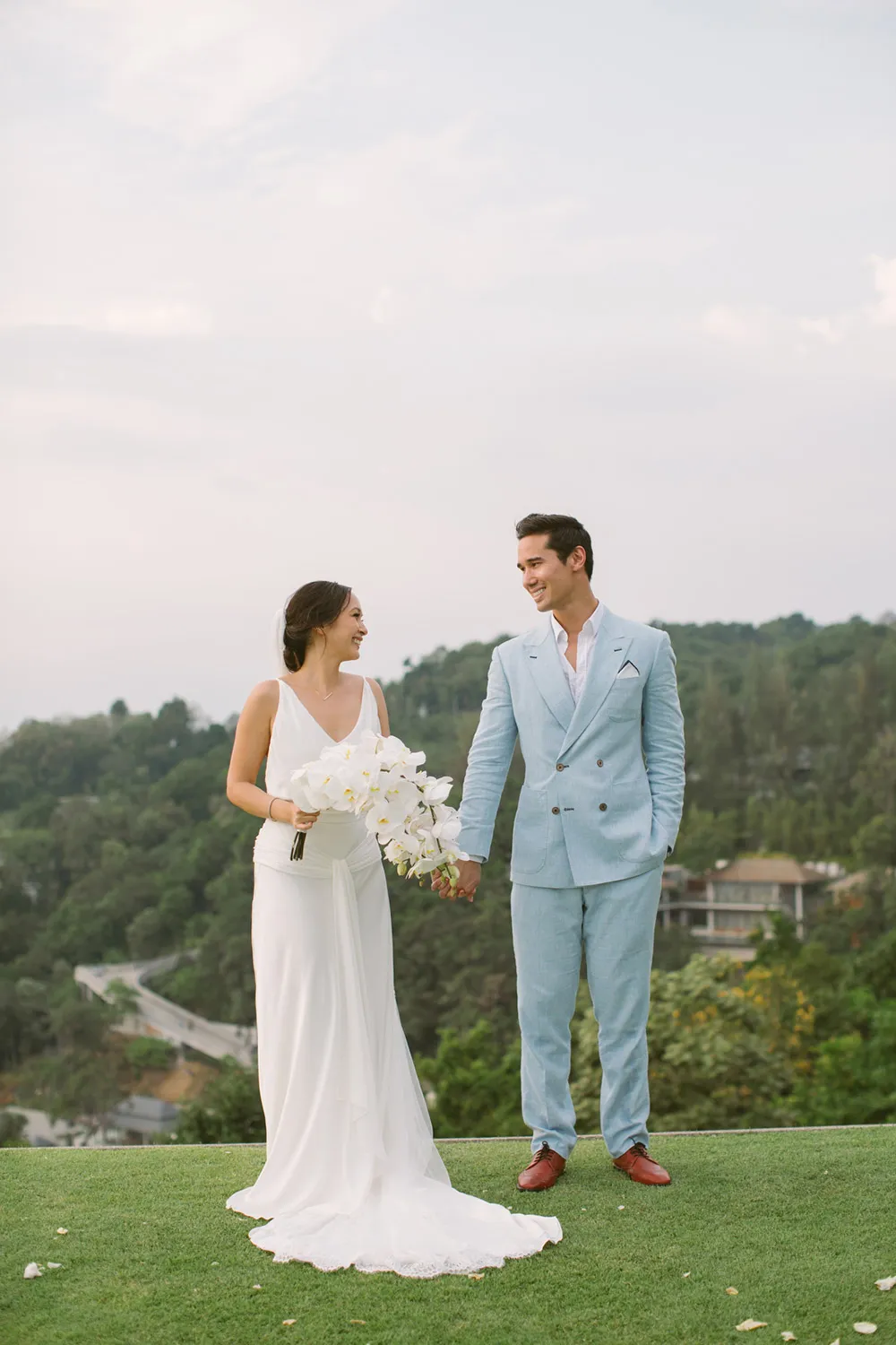 Photo by Nigel Lim Photography. theweddingnotebook.com