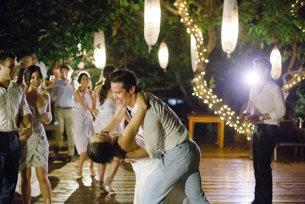 Photo by Nigel Lim Photography. theweddingnotebook.com