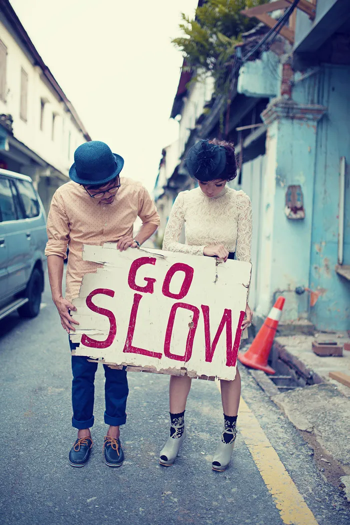 Photo by Cornelius Lim Photography. theweddingnotebook.com