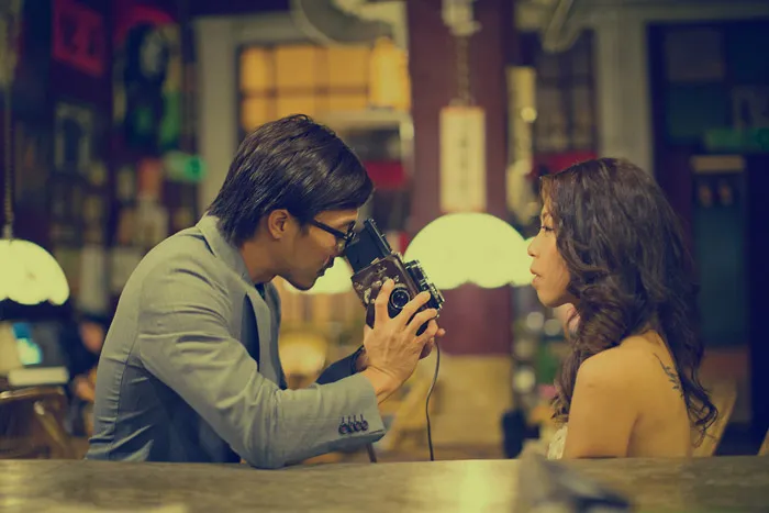 Photo by Cornelius Lim Photography. theweddingnotebook.com