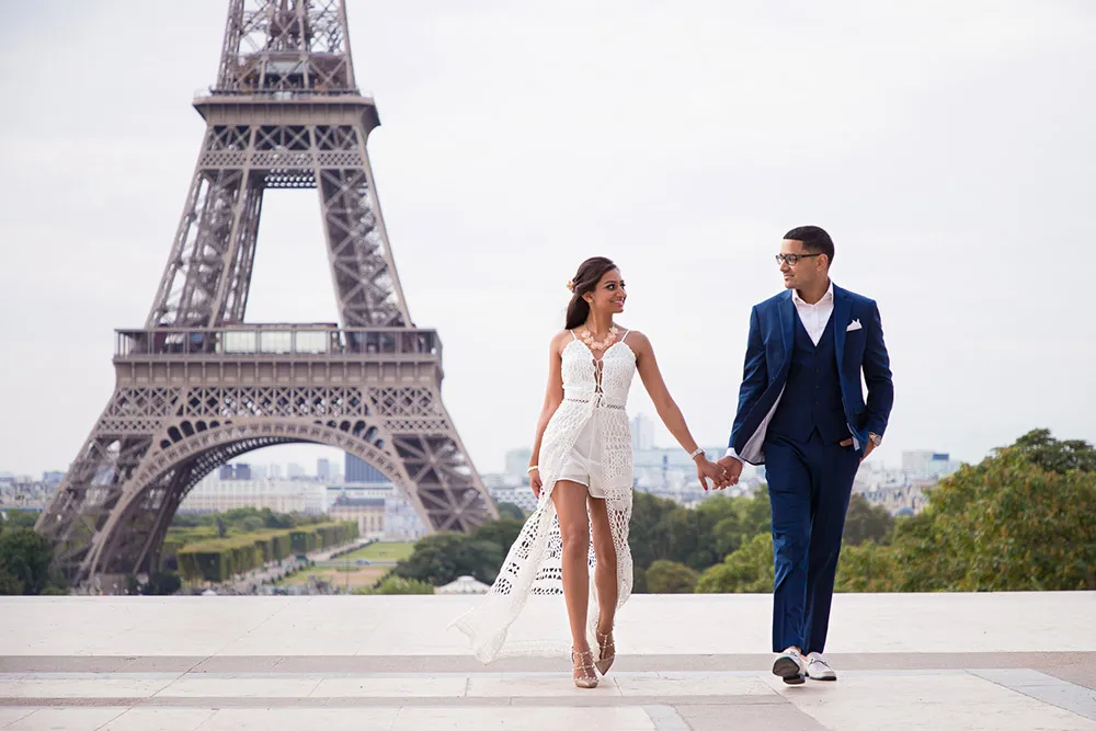 Photo by Kiss Me in Paris. theweddingnotebook.com