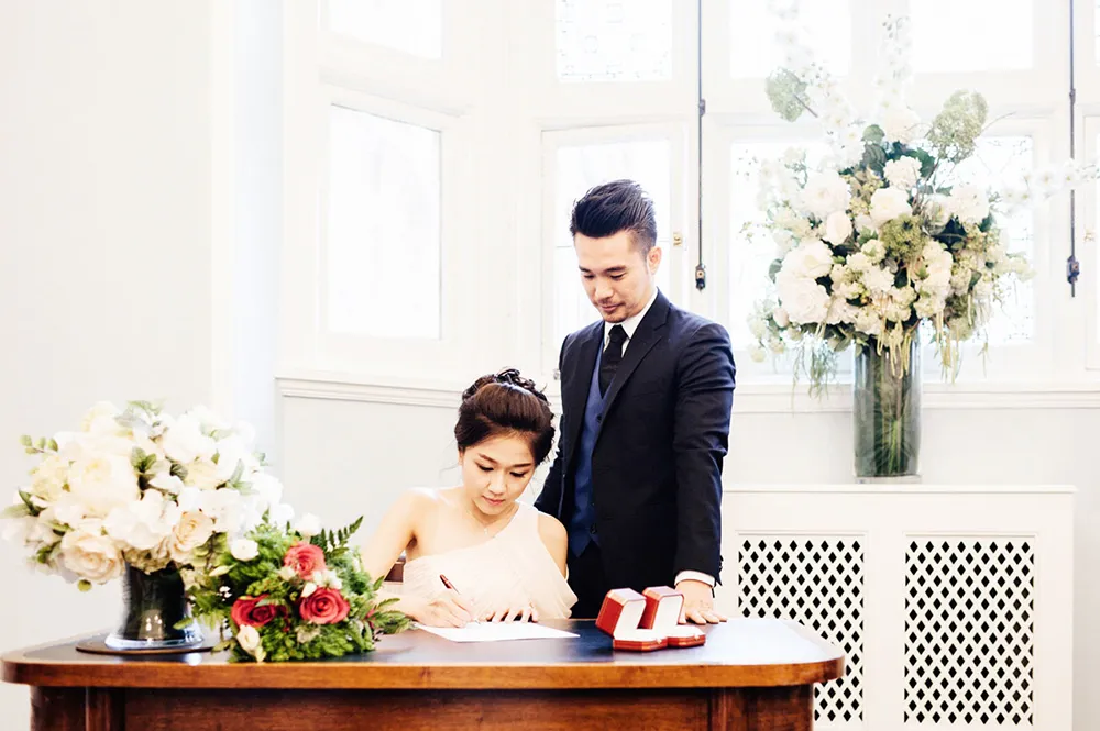 Ann-Kathrin Koch Photography. theweddingnotebook.com