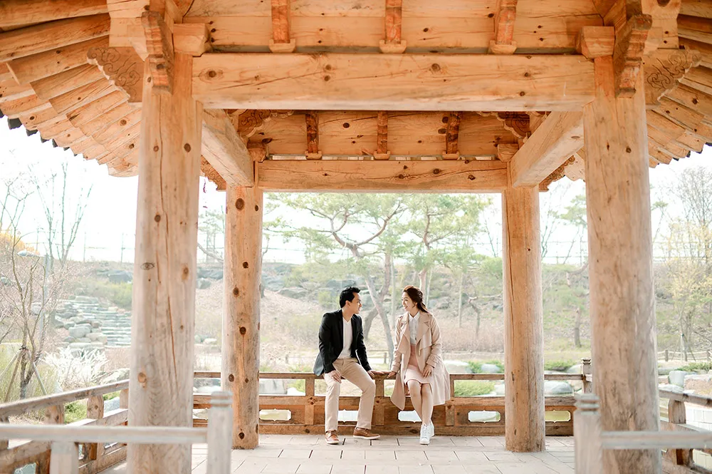 Photo by Jaja Samaniego Photography. theweddingnotebook.com