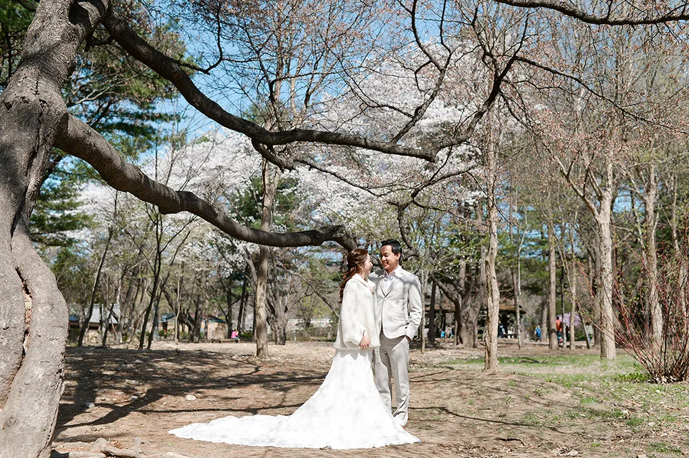 Photo by Jaja Samaniego Photography. theweddingnotebook.com